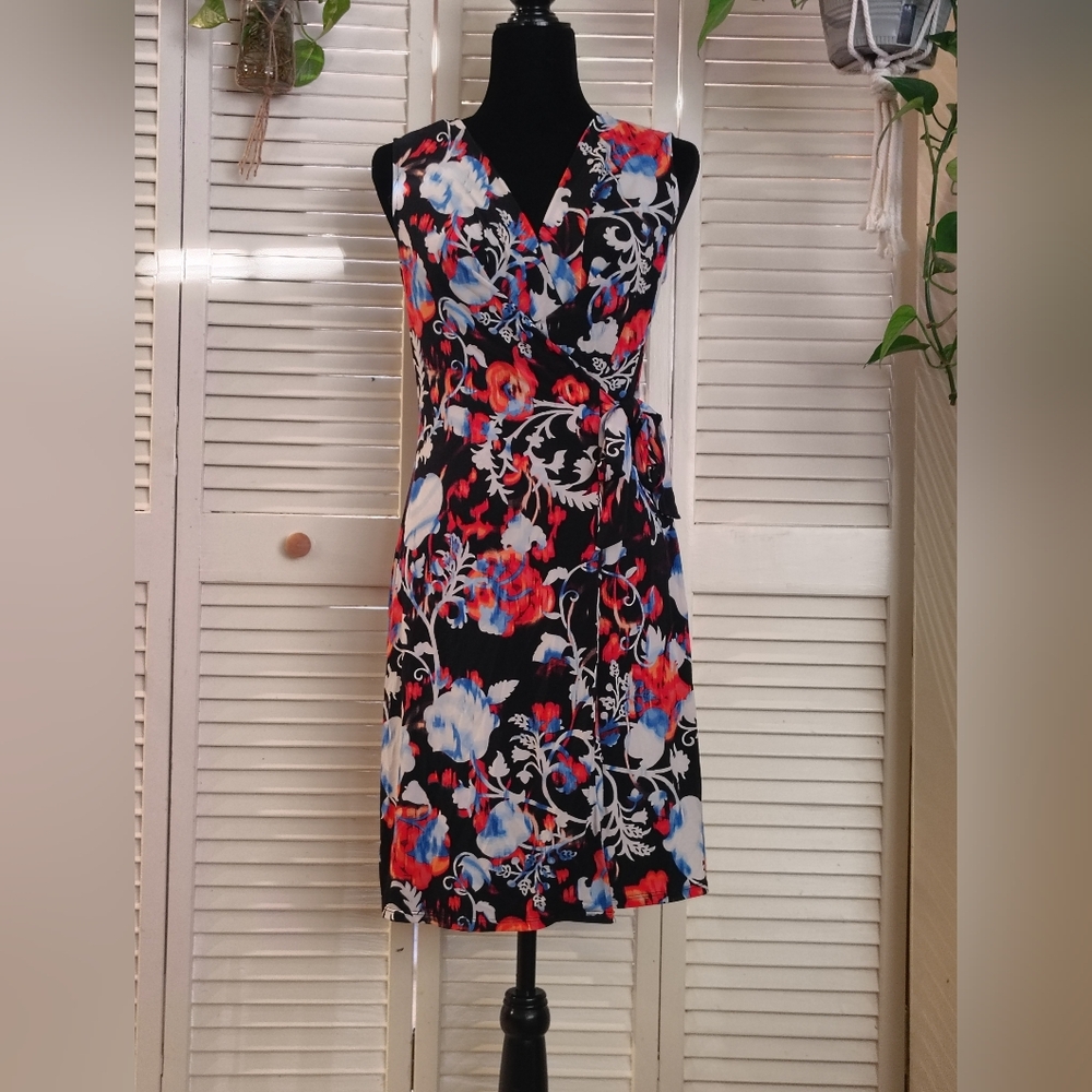 Dana Buchman Black Floral Faux Wrap Midi Dress with Side Tie Size S – Like New